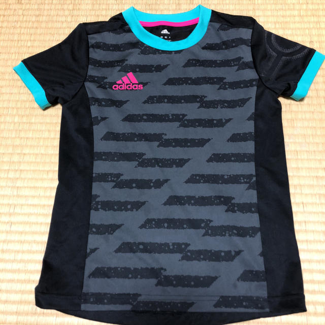 adidas(アディダス)のadidas    Tシャツ スポーツ/アウトドアのスポーツ/アウトドア その他(その他)の商品写真