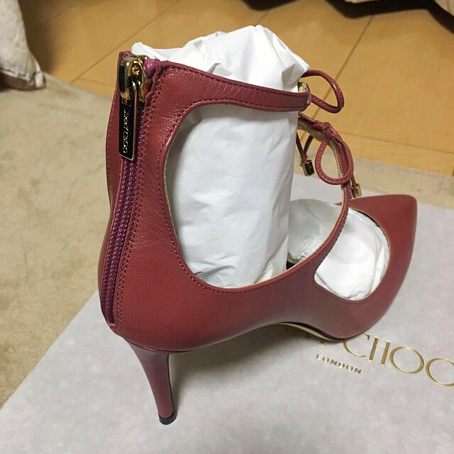 JIMMY CHOO(ジミーチュウ)の新品！ジミーチュウ レースアップパンプス　リボン レディースの靴/シューズ(ハイヒール/パンプス)の商品写真