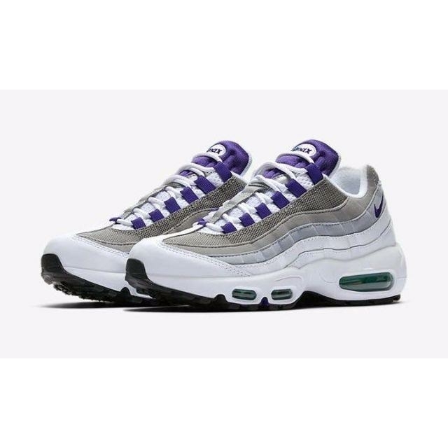 NIKE(ナイキ)の[国内正規] NIKE WMNS AIR MAX 95 28.0cm GRAPE メンズの靴/シューズ(スニーカー)の商品写真