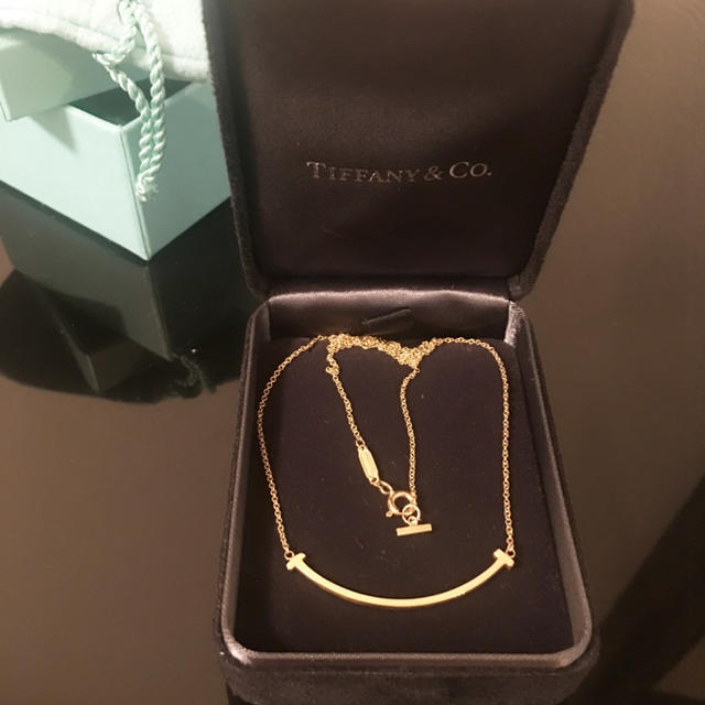 2021人気新作 Tiffany & Co. - 完売です！mm様 ✴︎ Tiffany&Co. Tスマイル ネックレス ネックレス