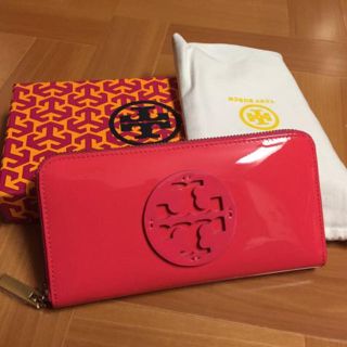 トリーバーチ(Tory Burch)のトリーバーチ 新品未使用 エナメル財布(財布)