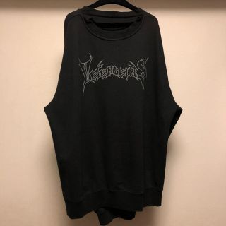 バレンシアガ(Balenciaga)の確実正規品 Vetements リバーシブルメタル ロゴ プルオーバースウェット(スウェット)