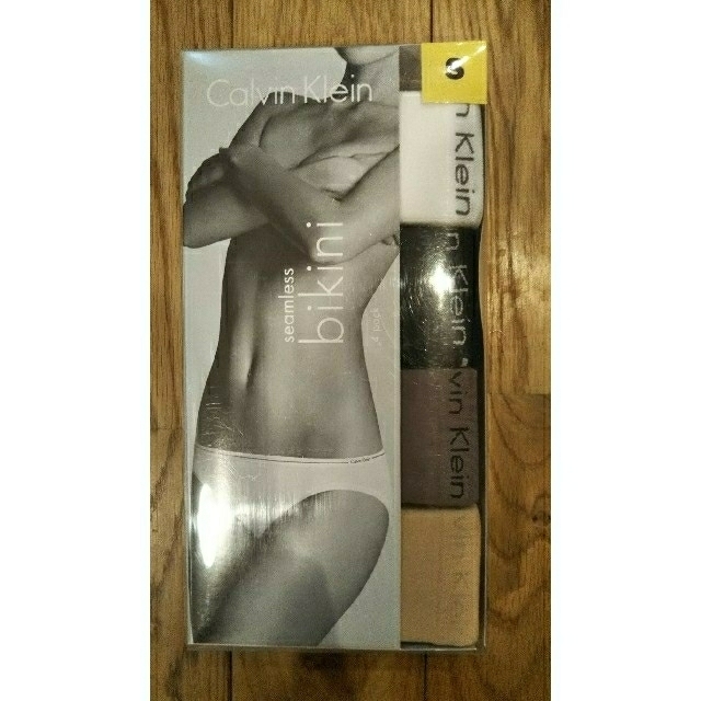 Calvin Klein(カルバンクライン)のCalvin Klein カルバンクライン レディース ショーツ 4枚組(S) レディースの下着/アンダーウェア(ショーツ)の商品写真