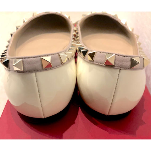 Valentino ヴァレンティノ ロックスタッズ フラットシューズ