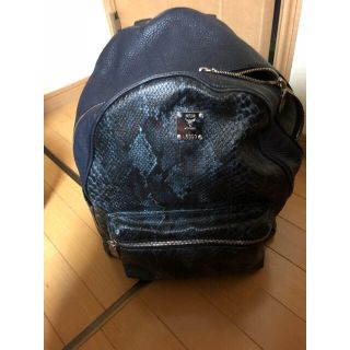 エムシーエム(MCM)のMCMスネイク柄バックパック(バッグパック/リュック)