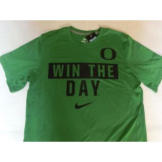 ナイキ(NIKE)のナイキ【DRI FIT】 オレゴン大【WIN THE DAY】ロゴ T US S(アメリカンフットボール)