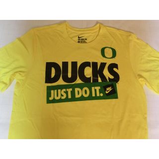 ナイキ(NIKE)のナイキ【DRI FIT】 オレゴン大学【JUST DO IT】ロゴ T US S(アメリカンフットボール)