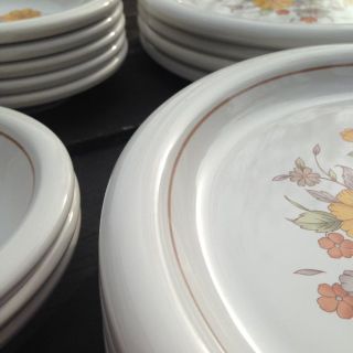 ノリタケ(Noritake)のノリタケ 16枚 北欧雑貨好きに！(食器)