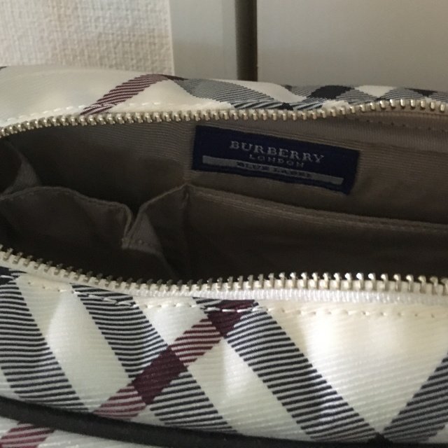 BURBERRY BLUE LABEL(バーバリーブルーレーベル)の【正規品】バーバリーブルーレーベル　ショルダーバッグ レディースのバッグ(ショルダーバッグ)の商品写真