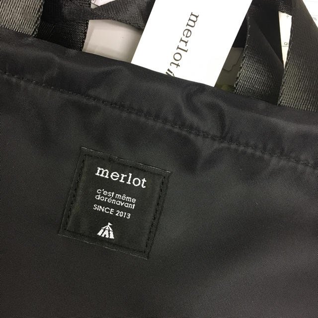 merlot(メルロー)のmerlot  2wayナイロントートバッグ ＊ブラック レディースのバッグ(トートバッグ)の商品写真