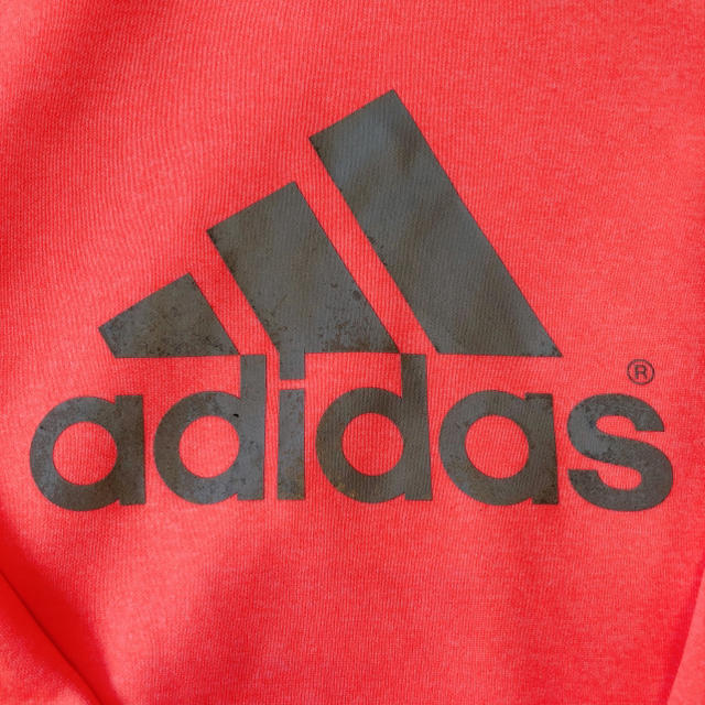 adidas(アディダス)のadidas パーカー フーディ メンズのトップス(パーカー)の商品写真