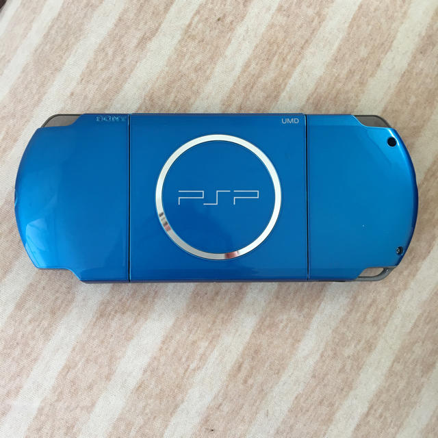 PlayStation Portable(プレイステーションポータブル)のPSP3000 本体 エンタメ/ホビーのゲームソフト/ゲーム機本体(携帯用ゲーム機本体)の商品写真