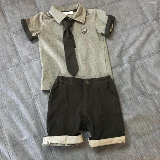 半袖 男の子フォーマル 100 95 キッズ/ベビー/マタニティのキッズ服男の子用(90cm~)(ドレス/フォーマル)の商品写真