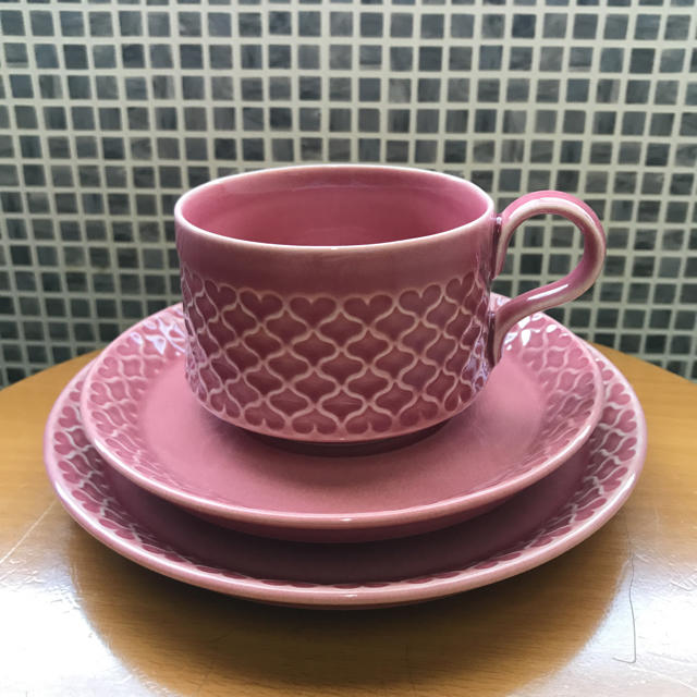 ARABIA - 激レアquistgaardクイストゴー cordial pink トリオ ARABIA - 激レアquistgaardクイストゴー cordial pink トリオ