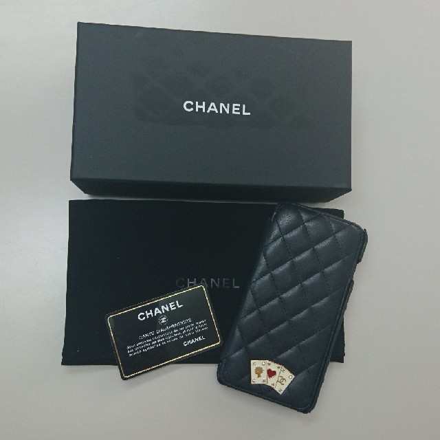 CHANEL - 16: CHANEL iPhoneケース の通販 by ありたん's shop｜シャネルならラクマ
