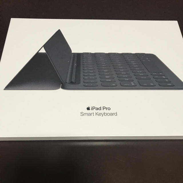 します Apple - iPad pro 10.5用 スマートキーボードの通販 by つね