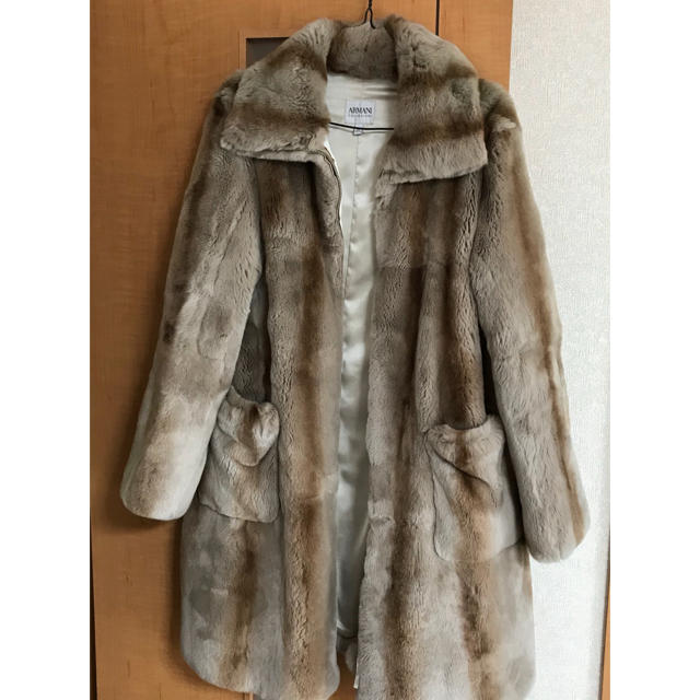 全ての ARMANI COLLEZIONI コート ラパン アルマーニ - 毛皮+ファー