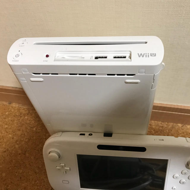 Wii U(ウィーユー)のwiiu本体➕大乱闘スマッシュブラザーズ エンタメ/ホビーのゲームソフト/ゲーム機本体(家庭用ゲーム機本体)の商品写真