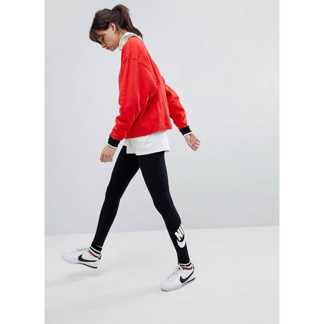 【Ｓサイズ 】新品タグ付き Nike レッグアシー ロゴ レギンス ブラック