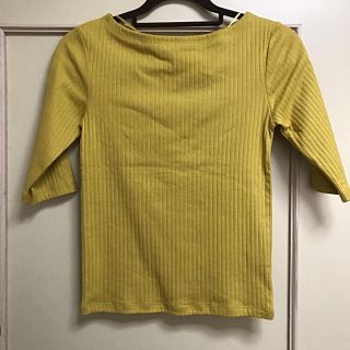 ジーユー(GU)のイエロートップス(Tシャツ(半袖/袖なし))