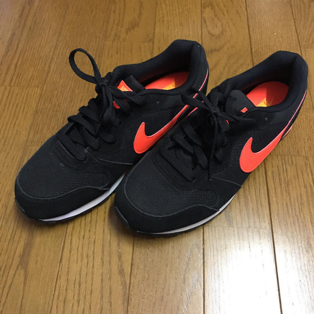 NIKE(ナイキ)のNIKE MDランナー2 レディースの靴/シューズ(スニーカー)の商品写真