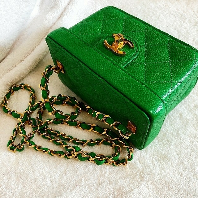 あなたにおすすめの商品 CHANEL - 超レア シャネル キャビアスキン グリーン ショルダーバッグ 美品63万円 ショルダーバッグ あなたにおすすめの商品 CHANEL - 超レア シャネル キャビアスキン グリーン ショルダーバッグ 美品63万円 ショルダーバッグ