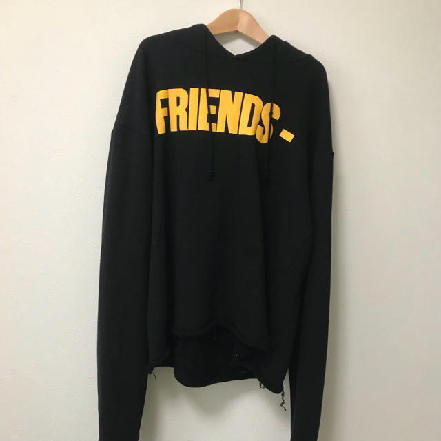 最終値下げ Vlone FRENDS パーカー メンズのトップス(パーカー)の商品写真