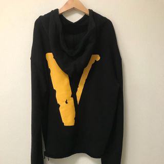 最終値下げ Vlone FRENDS パーカー(パーカー)