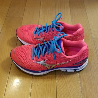 ミズノ(MIZUNO)のウエーブライダー２０(シューズ)