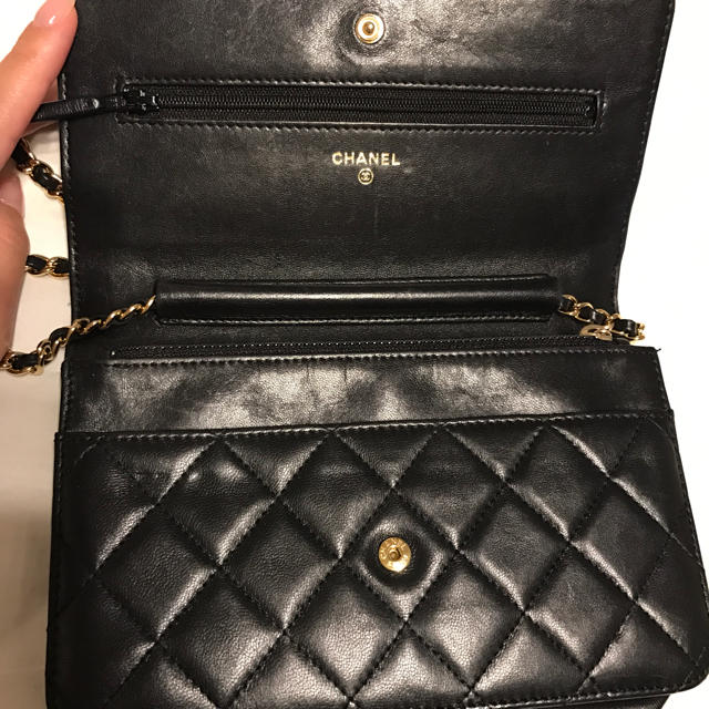 CHANEL(シャネル)のCHANELシャネルチェーンウォレットマトラッセラムスキン レディースのバッグ(ショルダーバッグ)の商品写真