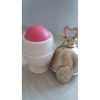 レメルヴェイユーズラデュレ(Les Merveilleuses LADUREE)の新品☆レ・メルヴェイユーズラデュレ☆クリームチークベース　104(チーク)