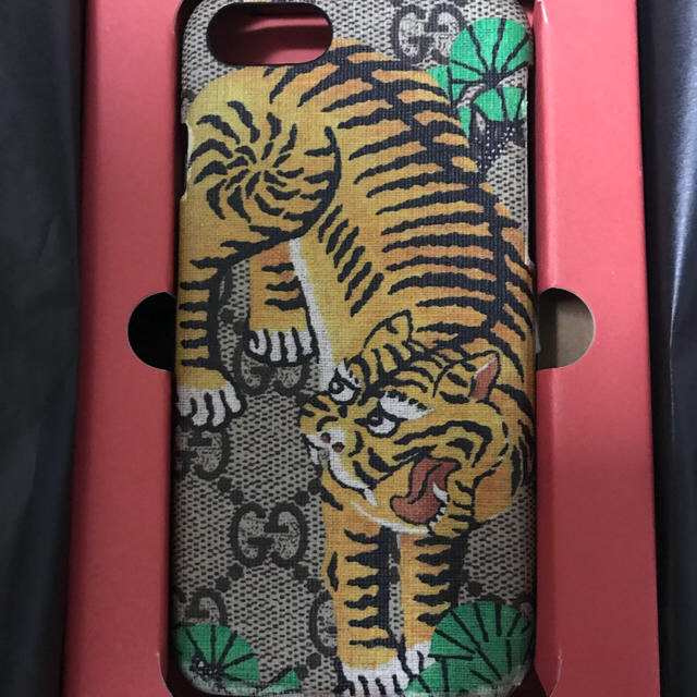 Gucci - GUCCI iPhoneケースの通販 by ダゾン｜グッチならラクマ