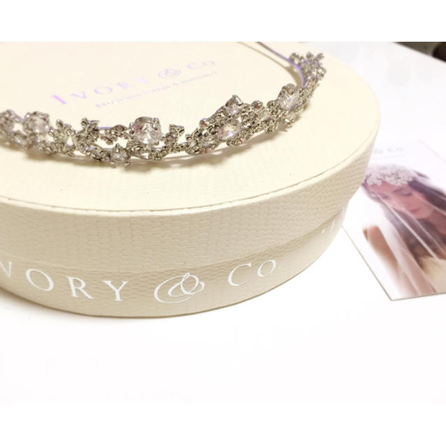 オシャレ花嫁さんに大人気☆ ivory＆co ティアラ ハンドメイドのウェディング(ヘッドドレス/ドレス)の商品写真