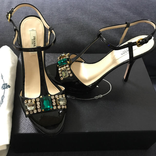 PRADA(プラダ)の美品☆PRADA☆サンダル☆パンプス☆36 1/2☆ビジュー☆ レディースの靴/シューズ(サンダル)の商品写真