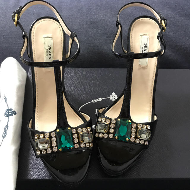 PRADA(プラダ)の美品☆PRADA☆サンダル☆パンプス☆36 1/2☆ビジュー☆ レディースの靴/シューズ(サンダル)の商品写真