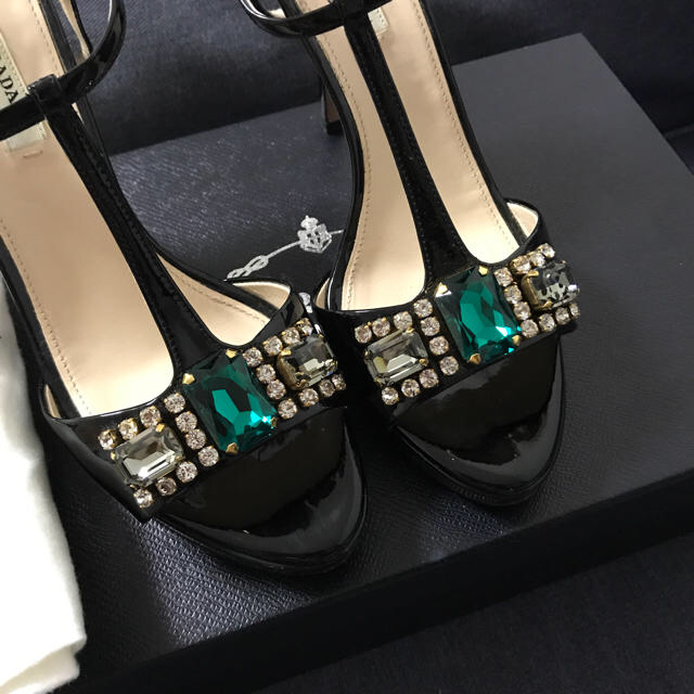 PRADA(プラダ)の美品☆PRADA☆サンダル☆パンプス☆36 1/2☆ビジュー☆ レディースの靴/シューズ(サンダル)の商品写真