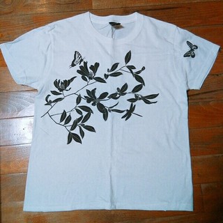 グラニフ(Design Tshirts Store graniph)のグラニフ　蝶々とお花Tシャツ(Tシャツ(半袖/袖なし))