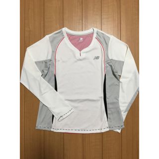 ニューバランス(New Balance)のnew balance ロングＴシャツ(白) レディースＭ(ウェア)