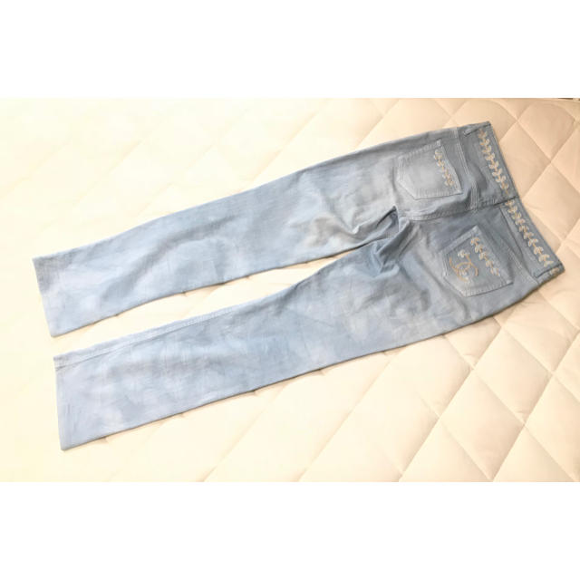CHANEL シャネル☆超美品 Bigココマーク 刺しゅう デニム パンツ CHANEL シャネル☆超美品 Bigココマーク 刺しゅう デニム パンツ