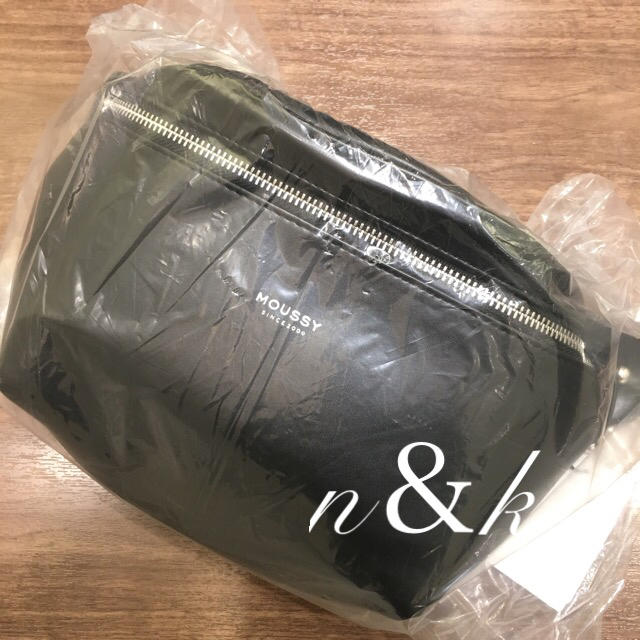 即完売品♪MOUSSY waist&shoulder BAG♪ボディバッグsly