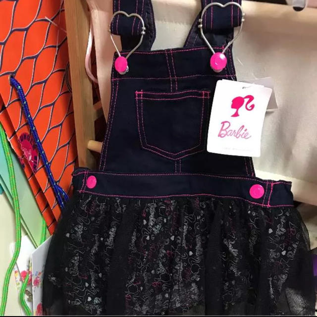 Barbie(バービー)の■mugimoka様専用■タグ付★バービー★ジャンバースカート★95 キッズ/ベビー/マタニティのキッズ服女の子用(90cm~)(ワンピース)の商品写真