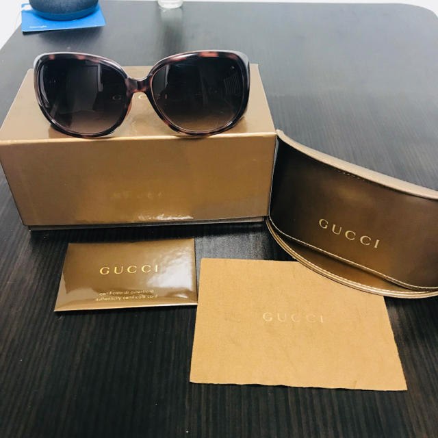 Gucci(グッチ)の美品 GUCCI グッチ サングラス 付属品未使用 レディースのファッション小物(サングラス/メガネ)の商品写真