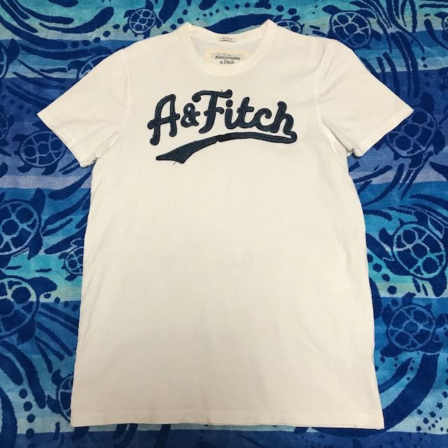 Abercrombie&Fitch(アバクロンビーアンドフィッチ)のAbercrombe&Fitch Tシャツ Ｌ 白×紺 メンズのトップス(その他)の商品写真