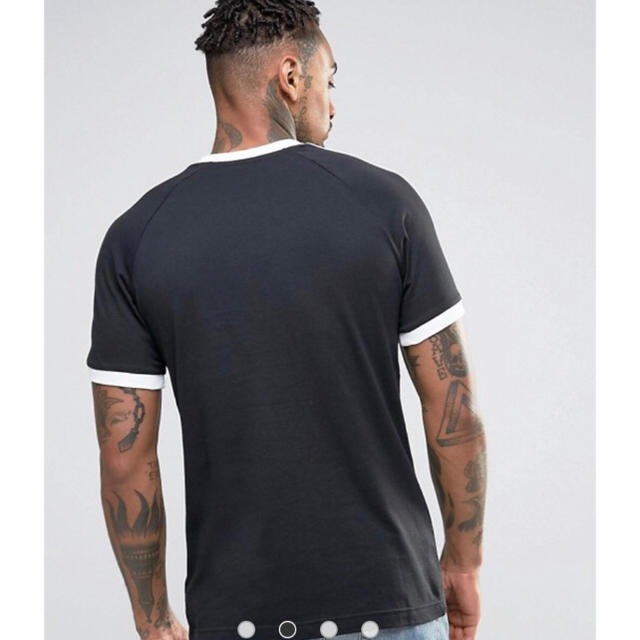 adidas(アディダス)の新品 ブラック Lサイズ adidas★ カリフォルニアTシャツ ユニセックス メンズのトップス(Tシャツ/カットソー(半袖/袖なし))の商品写真
