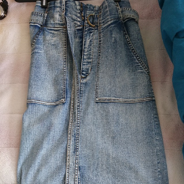 w closet(ダブルクローゼット)のﾃﾞﾆﾑﾅﾛｰスカート レディースのスカート(ひざ丈スカート)の商品写真
