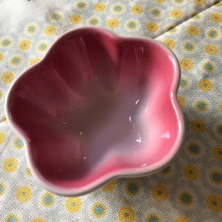 ルクルーゼ(LE CREUSET)のルクルーゼ    新品  ミニフラワーボール  ピンクブロッサム  ル・クルーゼ(食器)