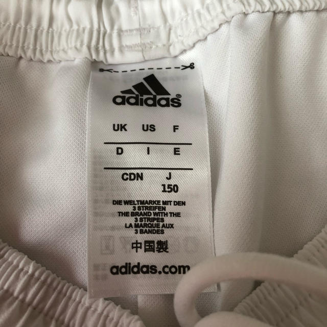 adidas(アディダス)のサイズ150 adidas ショートパンツ キッズ/ベビー/マタニティのキッズ服男の子用(90cm~)(パンツ/スパッツ)の商品写真