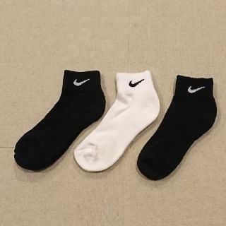 ナイキ(NIKE)のNIKE靴下  3足  🏷️なし(ソックス)