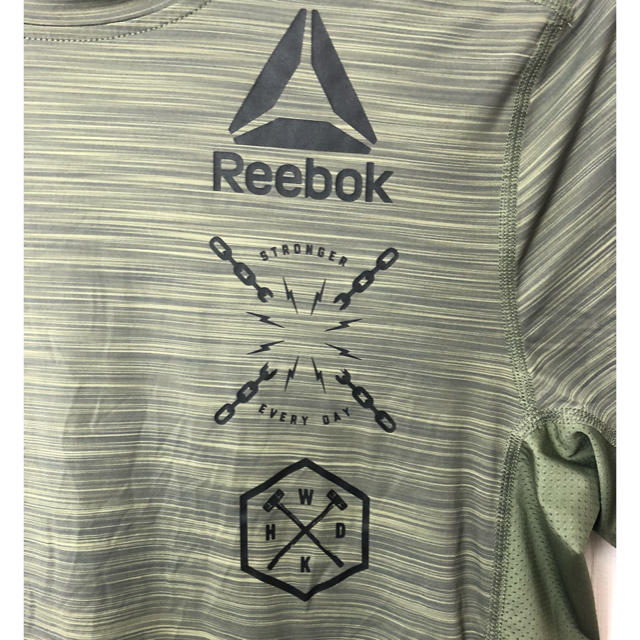 Reebok(リーボック)のリーボック トレーニングTシャツ Lサイズ グリーン メンズのトップス(Tシャツ/カットソー(半袖/袖なし))の商品写真