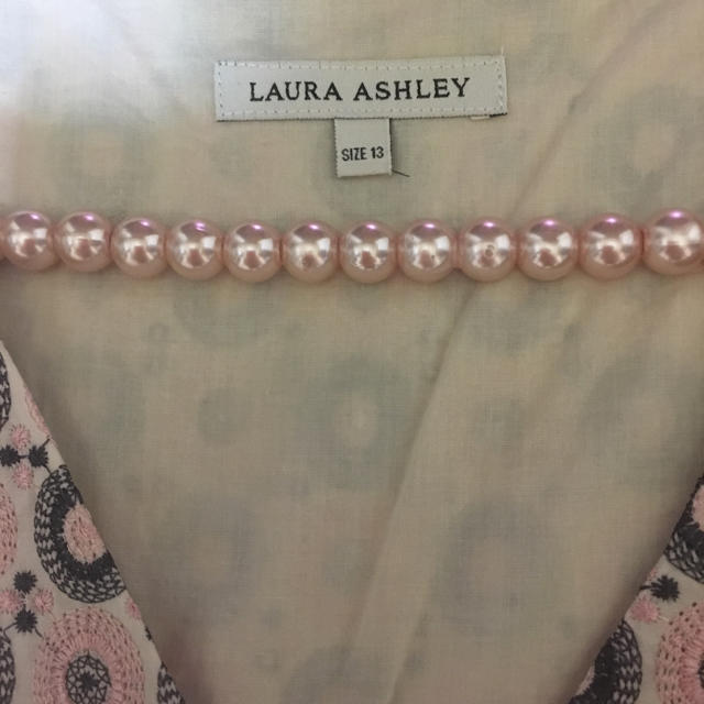 LAURA ASHLEY(ローラアシュレイ)のローラアシュレイワンピース  13号 レディースのワンピース(ひざ丈ワンピース)の商品写真